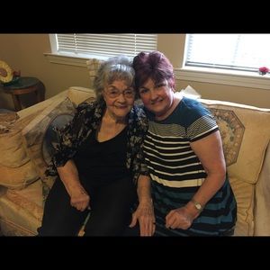 Meet your Posher, Debbie